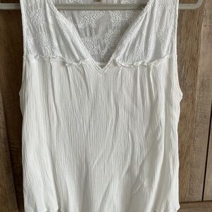 Democracy White Lace Sleeveless Blouse